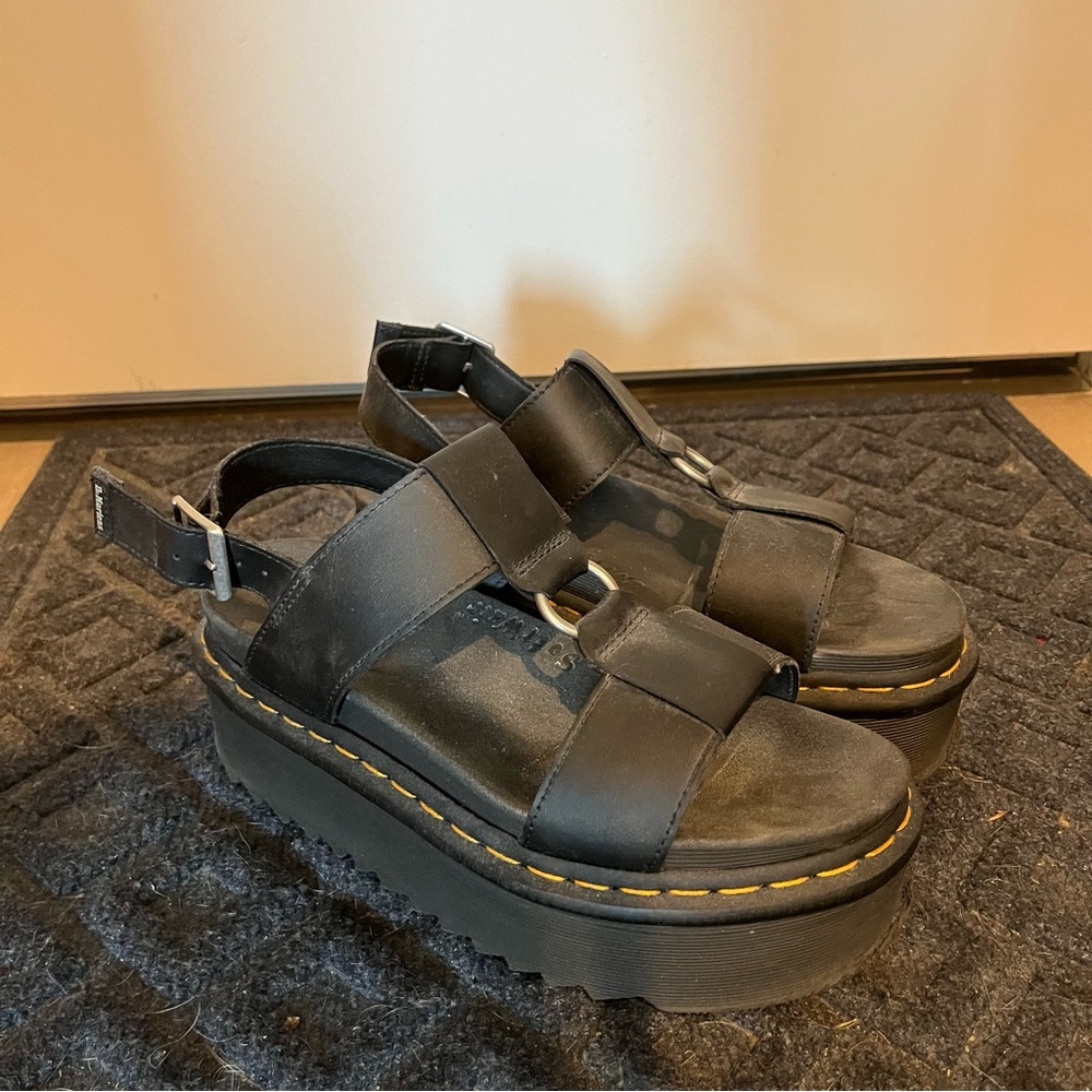 Dr Martens Francis Sandals